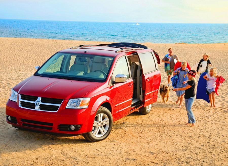  Dodge Grand Caravan 2007 года  (фото 1 из 31)